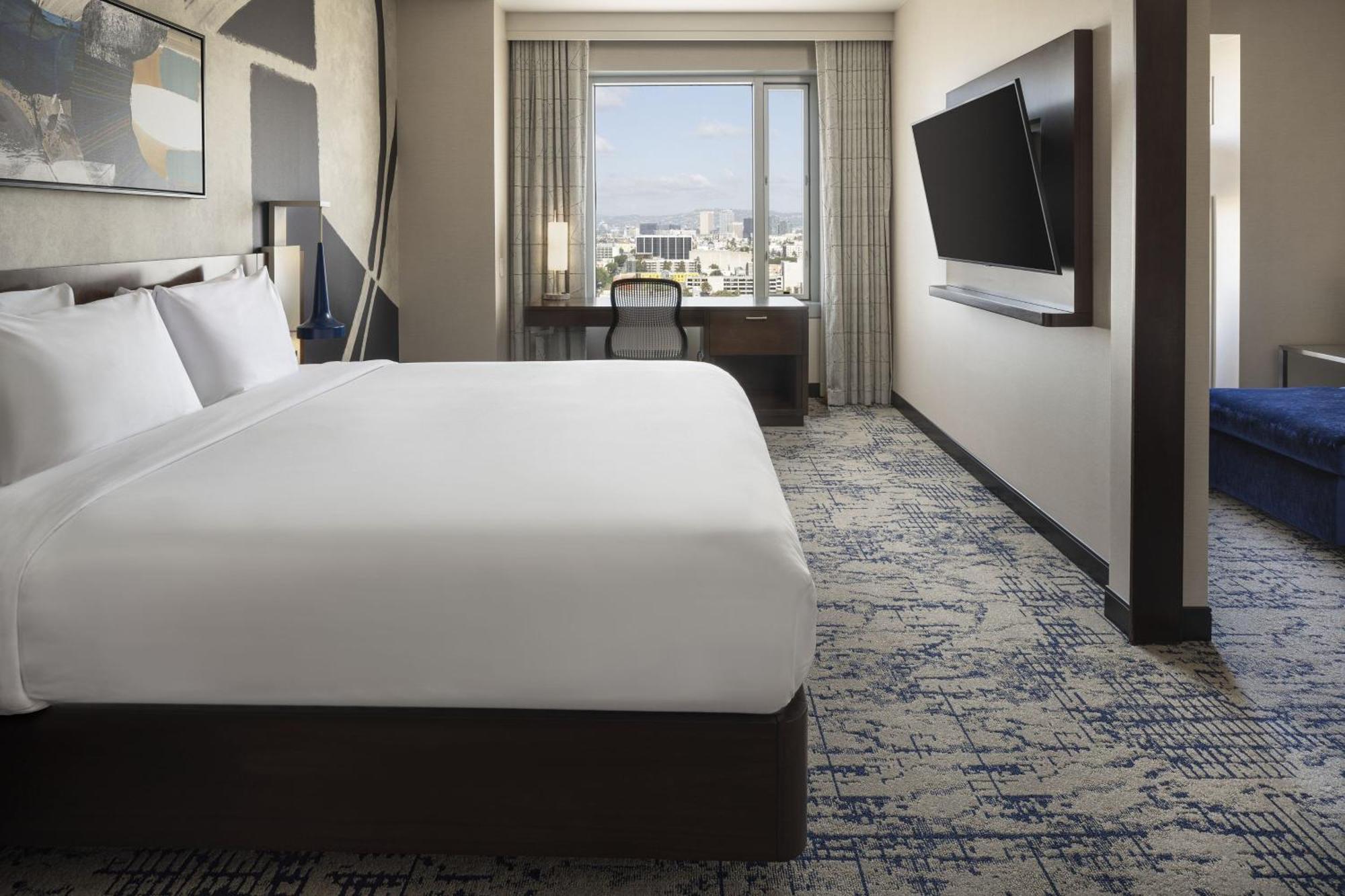 Hotel By Marriott Angeles L.a. Live 3*