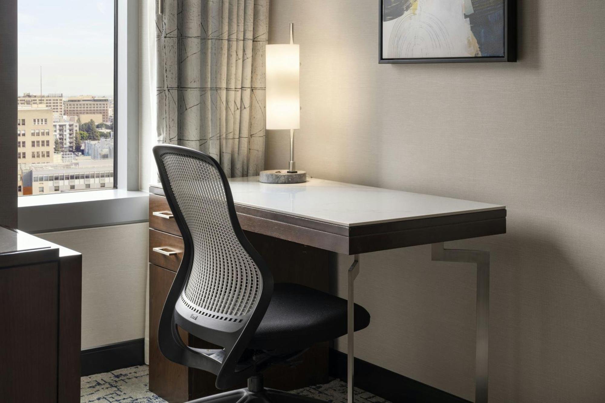 Hotel By Marriott Angeles L.a. Live